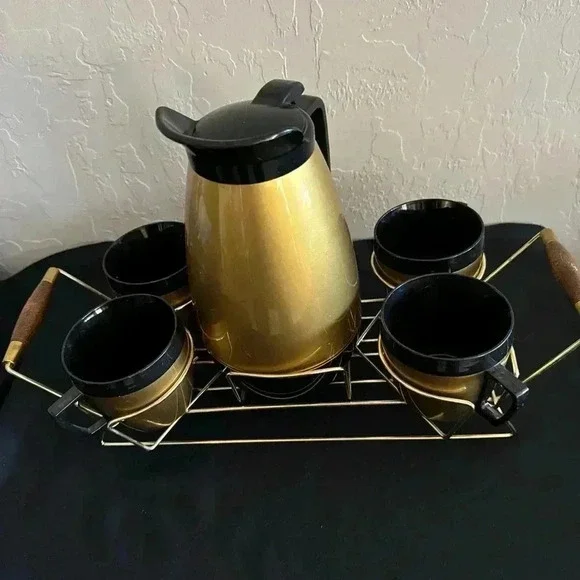 VTG MCM Thermo Serv Insulated Coffee Carafe, 4 mugs, and serving tray. Nice - Picture 6 of 6